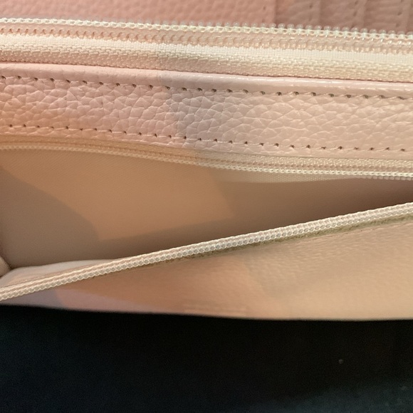 Giani Bernini Soft Leather Pink (7") Zip Around Wristlet - Picture 14 of 16